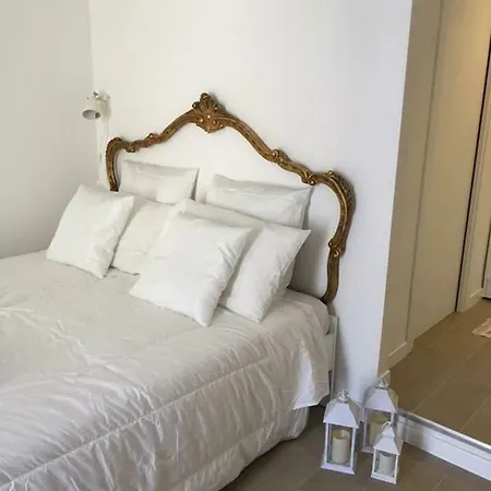 Cosy Naples
